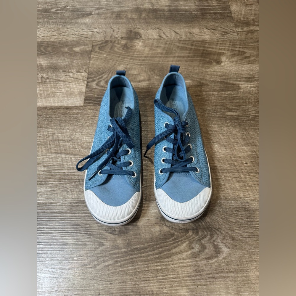 KEEN Women's Elsa Casual Comfortable Sneaker, Blue Felt Blue Size 7.5